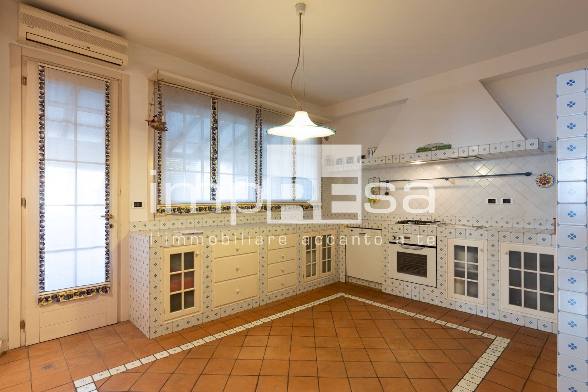 CUCINA - Appartamento VIA CARLO ALBERTO, Treviso - foto 2