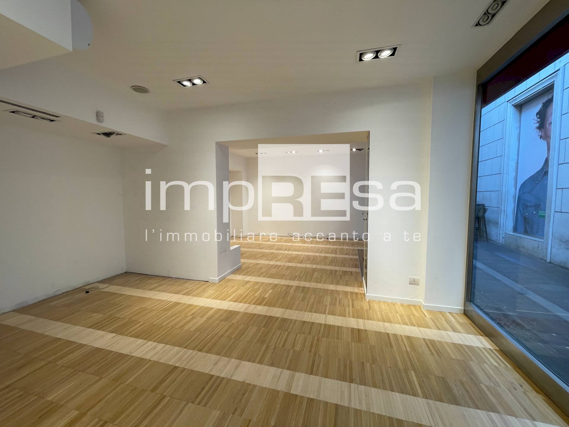 Foto 3 - Shop vicolo Broli
 
4, Treviso - photo 3