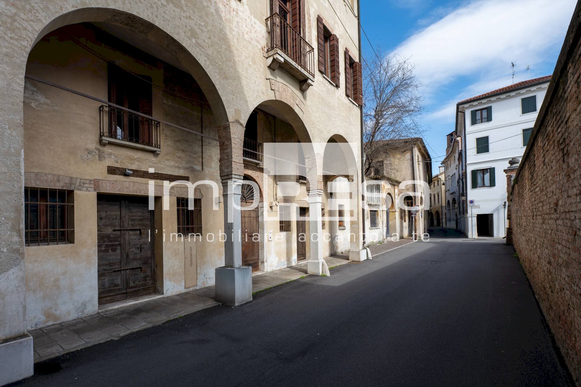 Foto 3 - Stable - Palace Via Tolpada
 
1, Treviso - photo 3