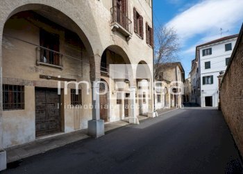 Foto 3 - Stabile - Palazzo Via Tolpada
 
1, Treviso - foto 3