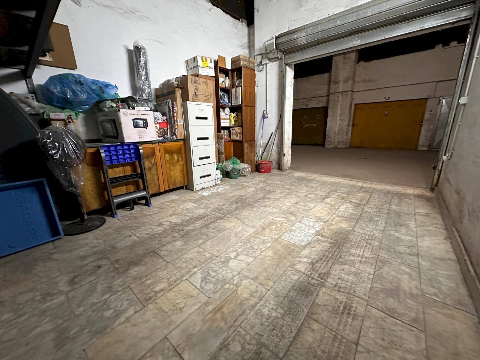 Foto 3 - Box Via De Martino
 
14, Caserta - photo 3