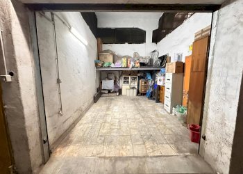 Foto 4 - Box Via De Martino
 
14, Caserta - photo 4