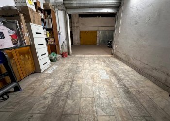 Foto 5 - Box Via De Martino
 
14, Caserta - photo 5