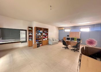 Foto 3 - Negozio Via Foglia
88, Marcianise - foto 3