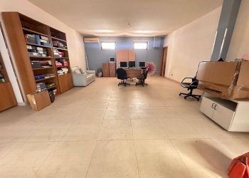 Foto 5 - Negozio Via Foglia
88, Marcianise - foto 5