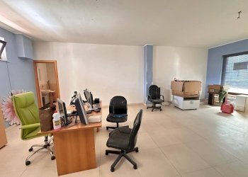 Foto 8 - Negozio Via Foglia
88, Marcianise - foto 8