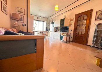 Foto 1 - Three-room apartment Viale Claris, Castel Volturno - photo 1