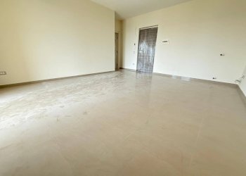 Foto 2 - Office Via Forche Caudine
 
165, Maddaloni - photo 2