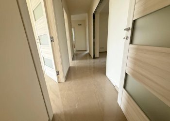 Foto 4 - Office Via Forche Caudine
 
165, Maddaloni - photo 4