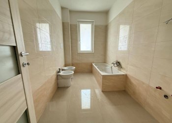 Foto 11 - Office Via Forche Caudine
 
165, Maddaloni - photo 11