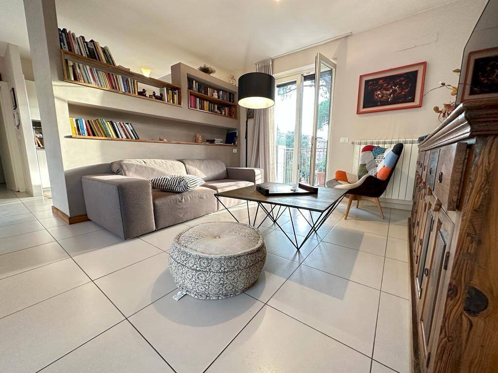 Foto 1 - Villa Bifamiliare Via Fulvio Renella
 
104, Caserta - foto 1