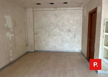 Foto 3 - Locale Commerciale via e. caruso
 
34, Caserta - foto 3