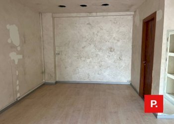 Foto 8 - Locale Commerciale via e. caruso
 
34, Caserta - foto 8