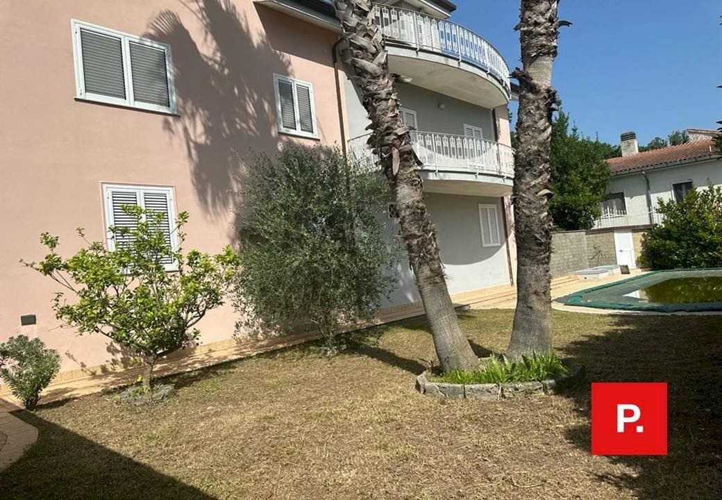 Foto 1 - Villa via Francesco II di Borbone, Caserta - foto 1