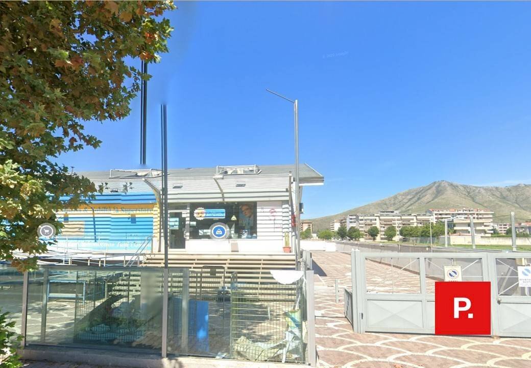 Foto 1 - Commercial Premises VIA EUGENIO DELLA VALLE, Santa Maria Capua Vetere - photo 1