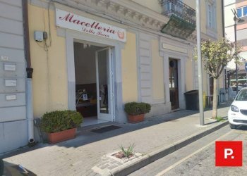 Foto 1 - Locale Commerciale piazza matteotti
35, Caserta - foto 1