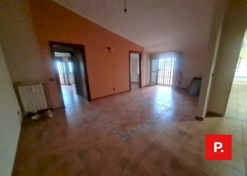 Foto 1 - Quadrilocale viale Carlo III, San Nicola la Strada - foto 1