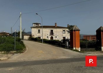 Foto 1 - Rustico via corticelle, Baia e Latina - foto 1