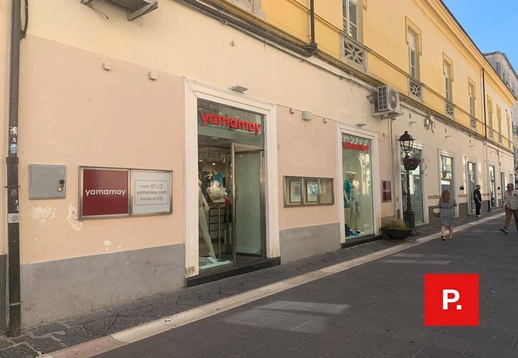 Foto 1 - Locale Commerciale via Mazzini, Caserta - foto 1