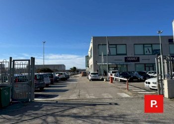 Foto 1 - Office VIA APPIA KM 197.300
 
SNC, Vitulazio - photo 1