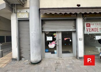 Foto 2 - Commercial Premises via Acquaviva, Caserta - photo 2