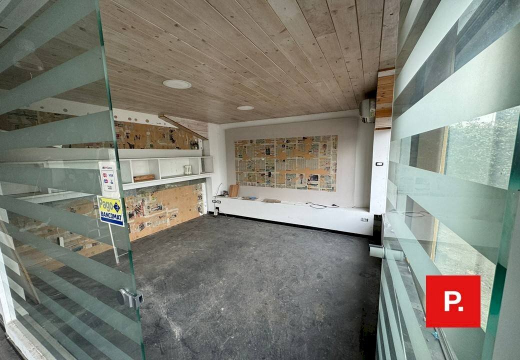 Foto 2 - Locale Commerciale viale Carlo III, Caserta - foto 2