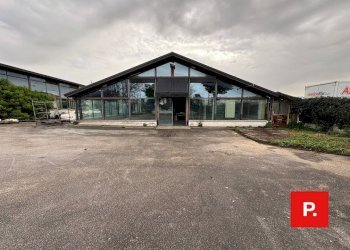 Foto 1 - Locale Commerciale viale Carlo III, Caserta - foto 1