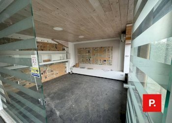 Foto 2 - Locale Commerciale viale Carlo III, Caserta - foto 2