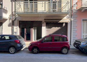 Foto 2 - Locale Commerciale Via San Martino, Viareggio - foto 2