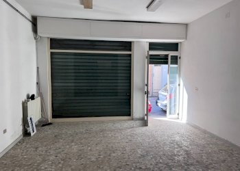 Foto 4 - Locale Commerciale Via San Martino, Viareggio - foto 4