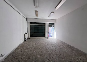 Foto 5 - Locale Commerciale Via San Martino, Viareggio - foto 5