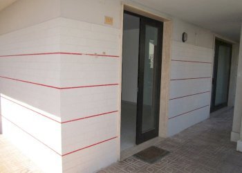 Foto 1 - Locale Commerciale via Campania
 
15, Campobasso - foto 1