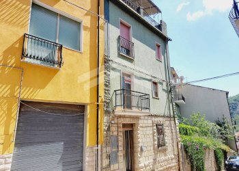 Foto 1 - Stabile - Palazzo Gabriele Pepe
 
sn, Guardialfiera - foto 1