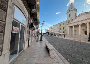 Foto 1 - Locale Commerciale Piazza G. Pepe
 
57, Campobasso - foto 1