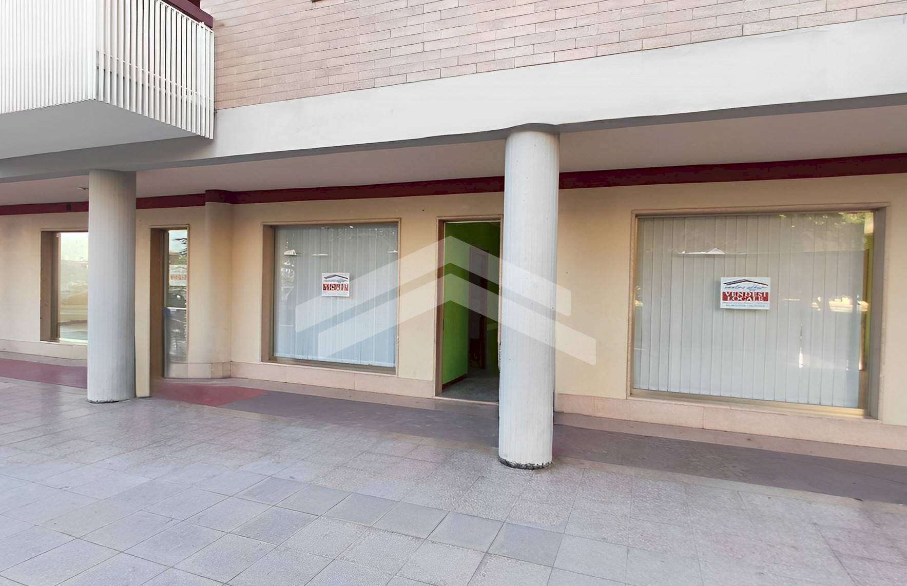 Foto 1 - Locale Commerciale P.zza Molise, Campobasso - foto 1