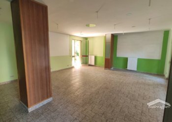 Foto 2 - Locale Commerciale P.zza Molise, Campobasso - foto 2