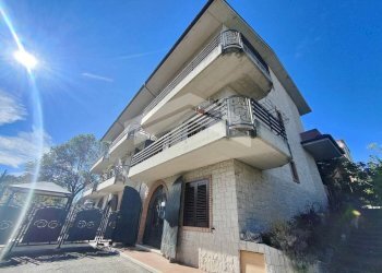 Foto 1 - Villa a Schiera Via Mons. Fusco
 
2, Campobasso - foto 1