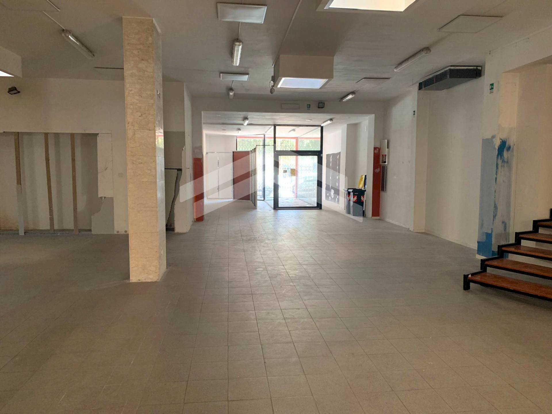 Foto 2 - Locale Commerciale Via XXIV Maggio, Campobasso - foto 2