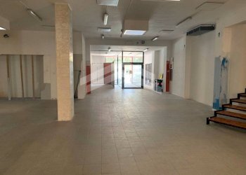 Foto 2 - Locale Commerciale Via XXIV Maggio, Campobasso - foto 2