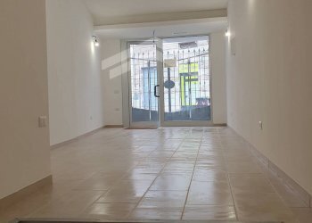 Foto 1 - Locale Commerciale Via Ferrari, Campobasso - foto 1