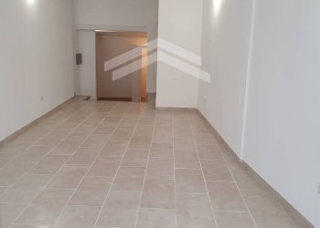 Foto 2 - Locale Commerciale Via Ferrari, Campobasso - foto 2