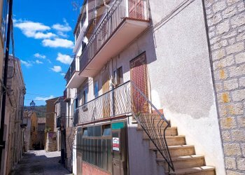 Foto 1 - Stabile - Palazzo roma
 
sn, Castelbottaccio - foto 1