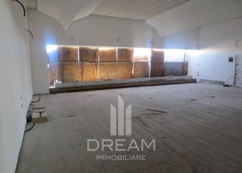 Foto 5 - Locale Commerciale via Livatino, Quartu Sant'Elena - foto 5