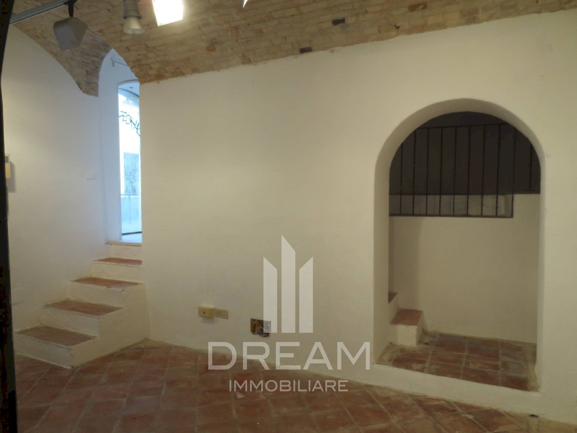 Foto 3 - Commercial Premises via dei Pisani, n.1, Cagliari - photo 3