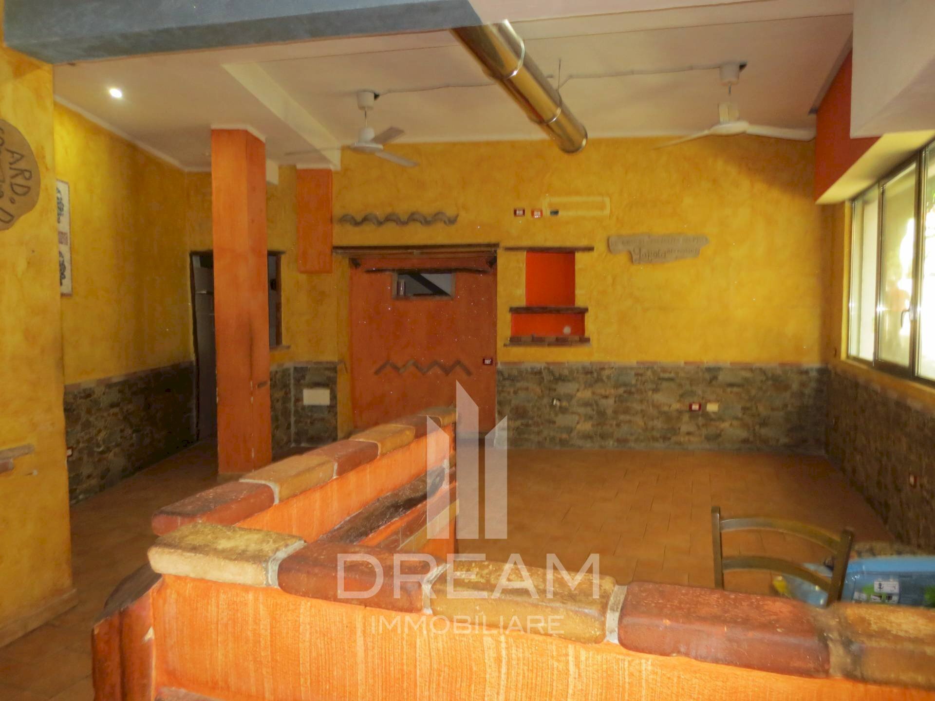 Foto 2 - Locale Commerciale Vico Barcellona, Cagliari - foto 2