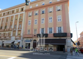 Foto 1 - Locale Commerciale piazza Garibaldi, Cagliari - foto 1