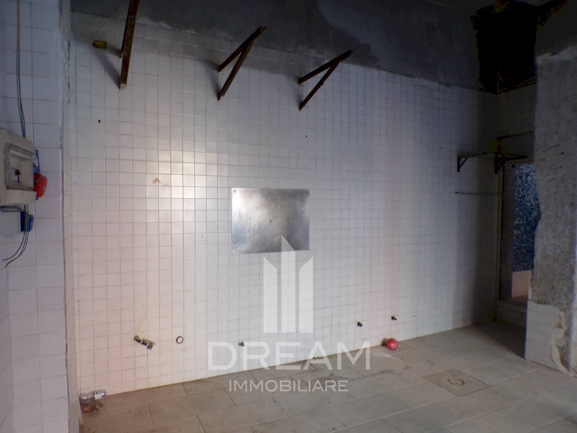 Foto 3 - Locale Commerciale via Diaz, Quartu Sant'Elena - foto 3