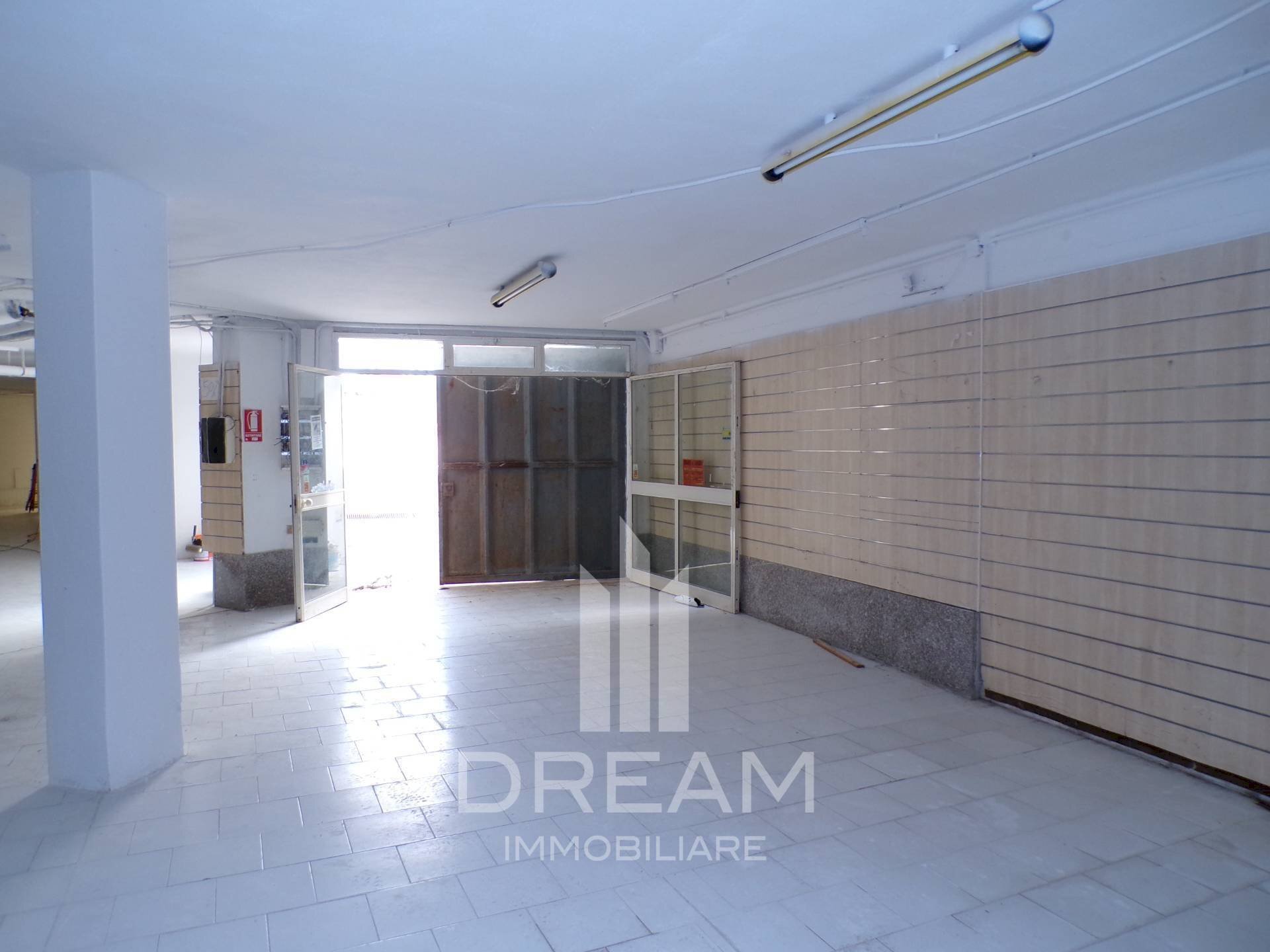 Foto 3 - Locale Commerciale via Guglielmo Marconi, Quartu Sant'Elena - foto 3