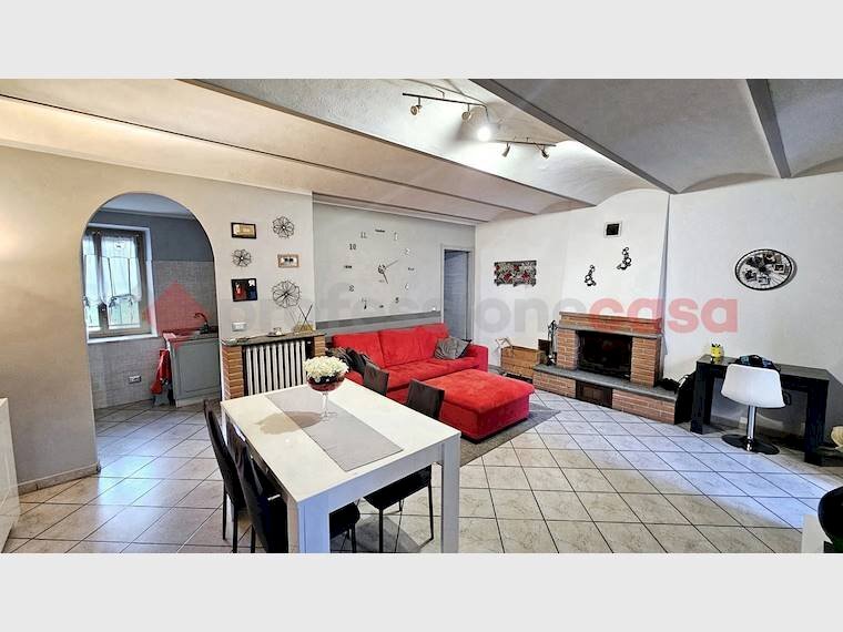 Independent house via Torino, 25, Vigone - photo 1