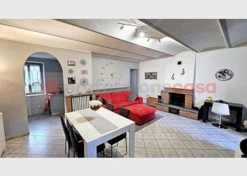 Independent house via Torino, 25, Vigone - photo 1